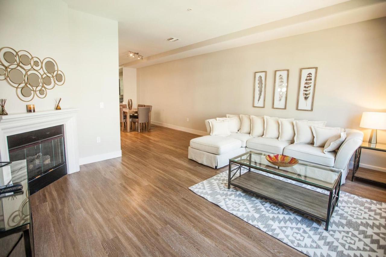 The Grove Penthouse 3 Bdrm 3 Bath *