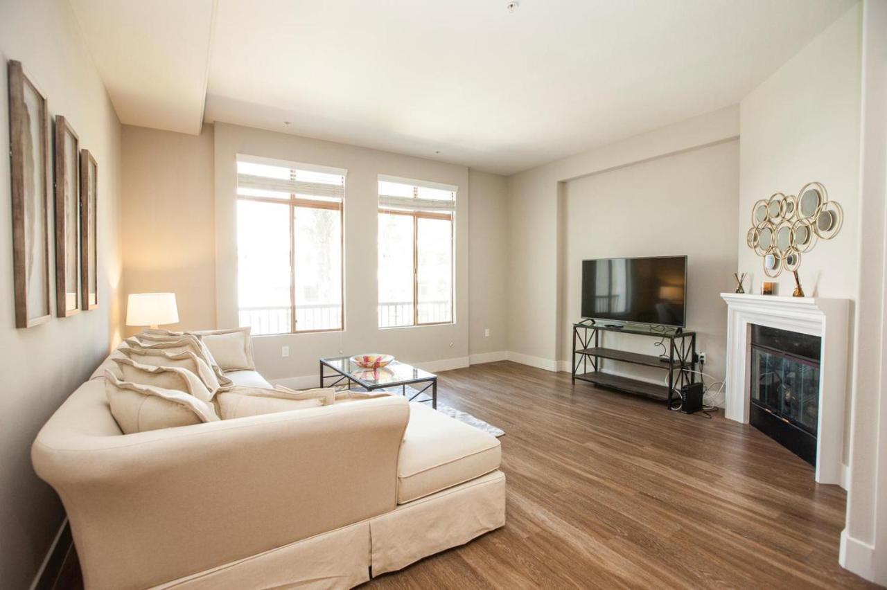 The Grove Penthouse 3 Bdrm 3 Bath Aparthotel *